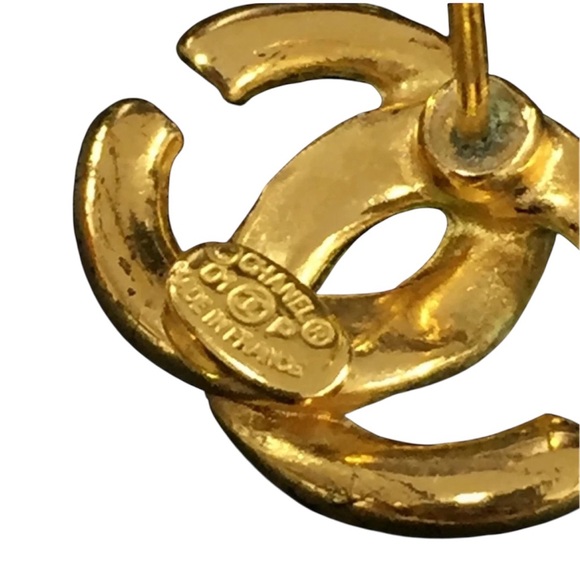 CHANEL CC Logo Gold Tone Pierced Earrings - Picture 3 of 3